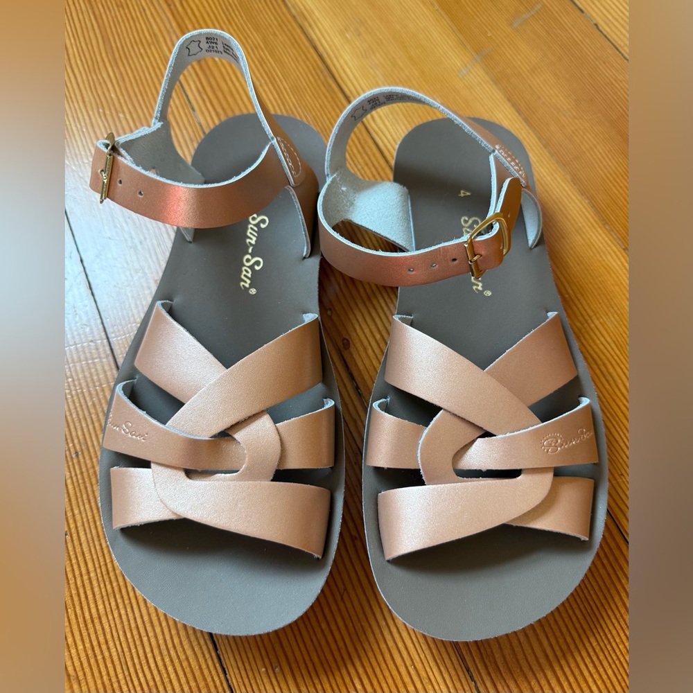 Saltwater Sun San Sandals Big Girls Size 4